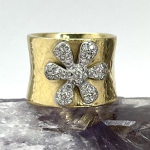 18KY Daisy Ring
