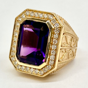 14KY Stately Large Filigree Ring